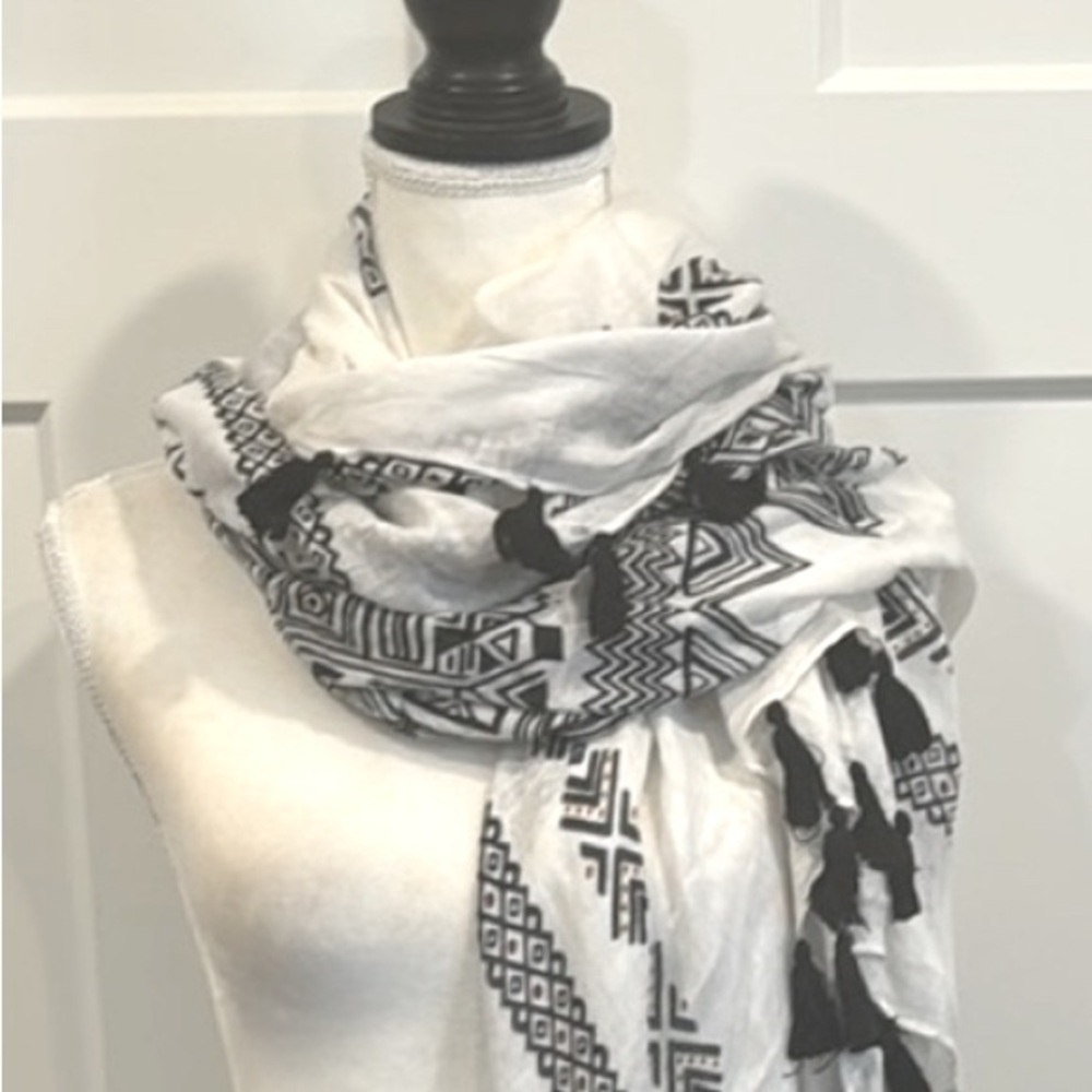 Kitara oversized scarf
